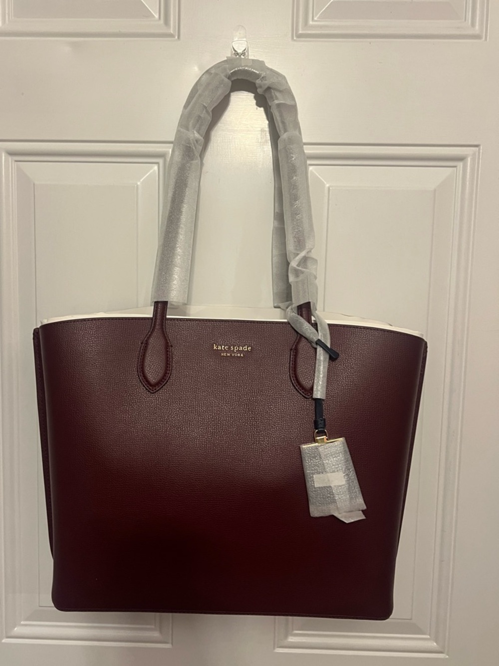 Kate Spade Large Suite Work Tote Crossgrain Leather - Cordovan KF895 - Picture 2 of 6